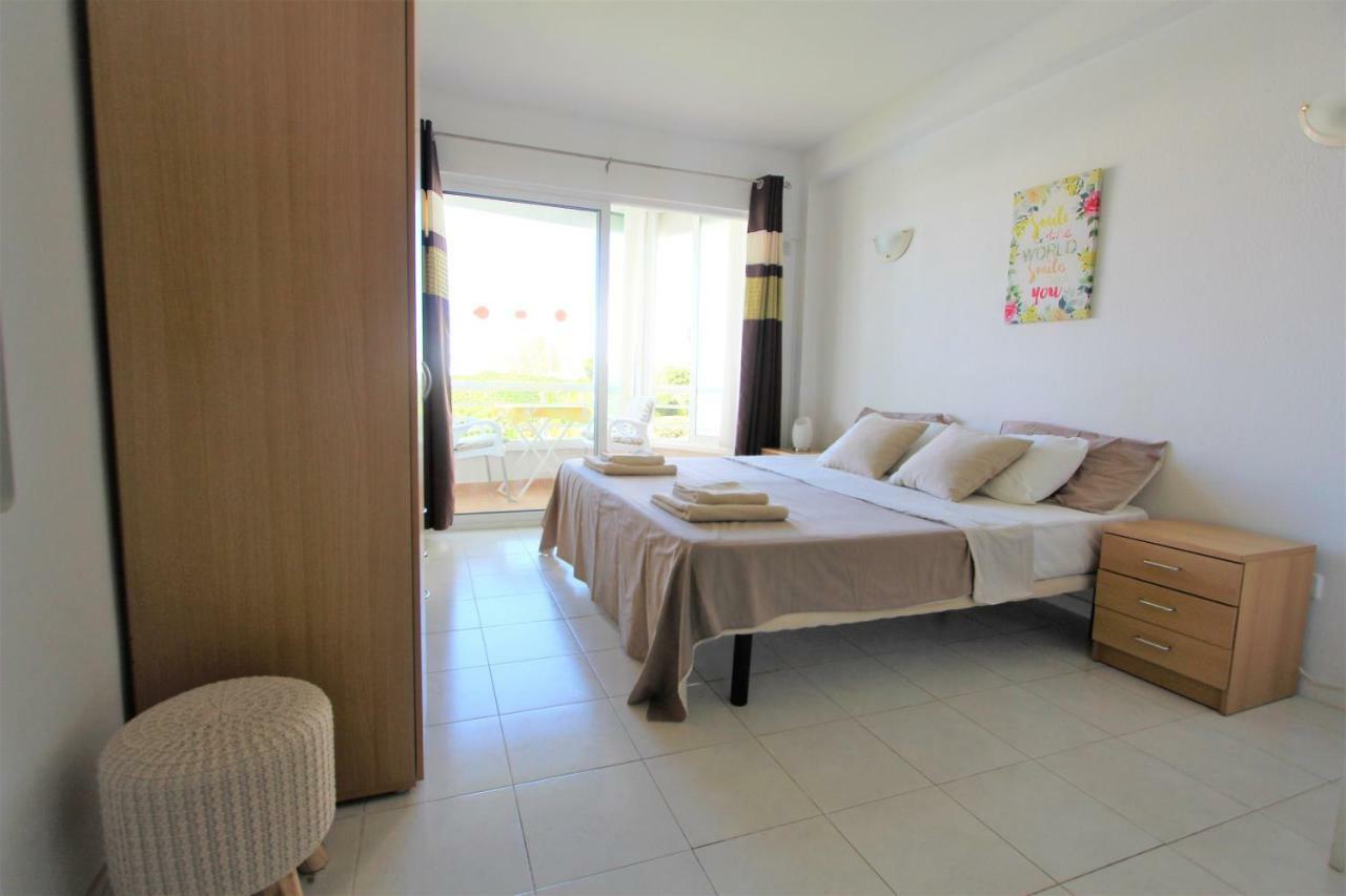 Apartamentos Los Cisnes - 2º Linea De Playa - Perfecta Ubicacion Benalmadena Exterior photo