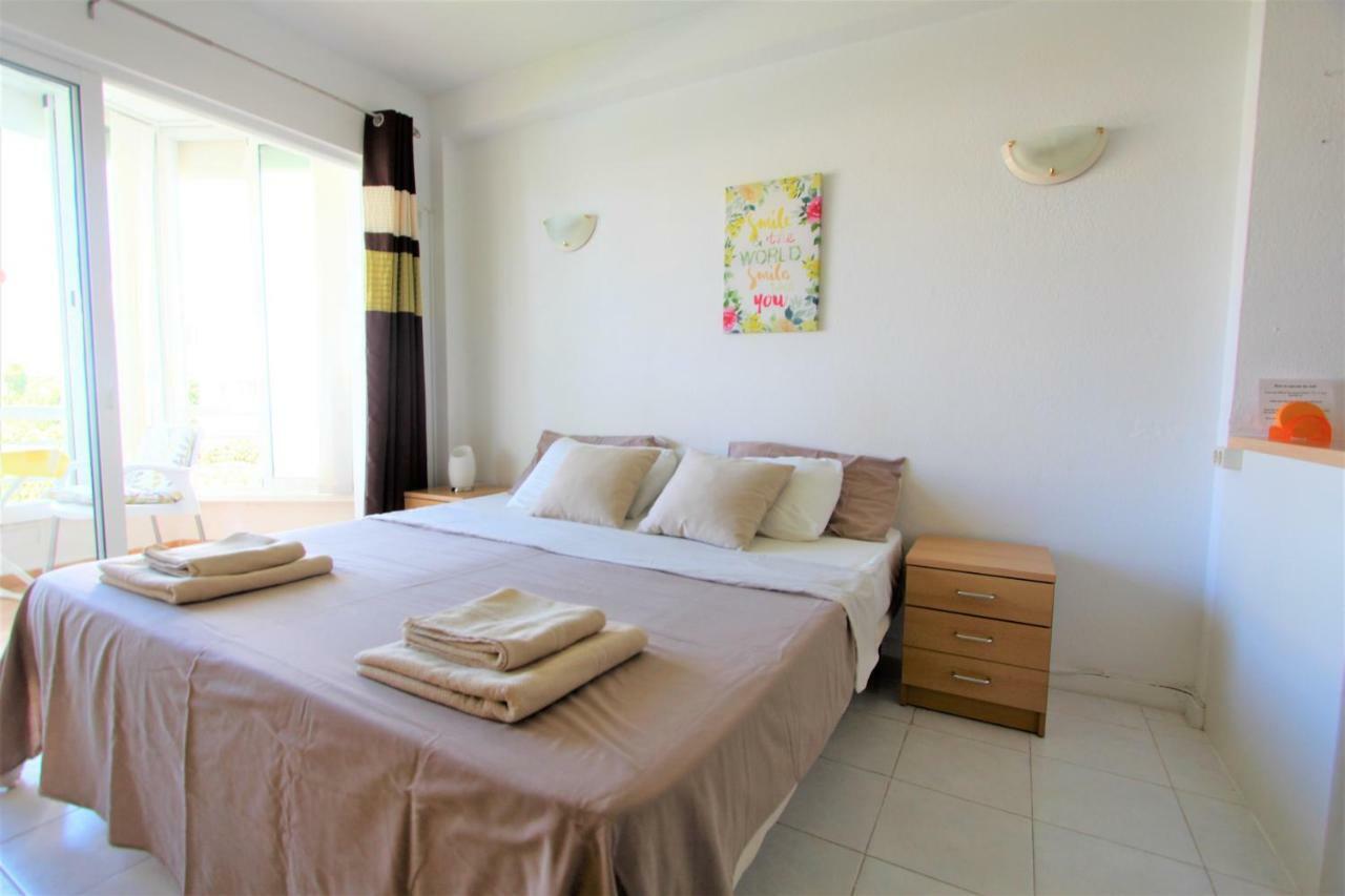 Apartamentos Los Cisnes - 2º Linea De Playa - Perfecta Ubicacion Benalmadena Exterior photo