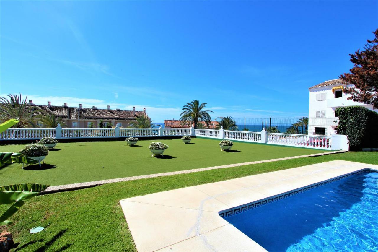 Apartamentos Los Cisnes - 2º Linea De Playa - Perfecta Ubicacion Benalmadena Exterior photo